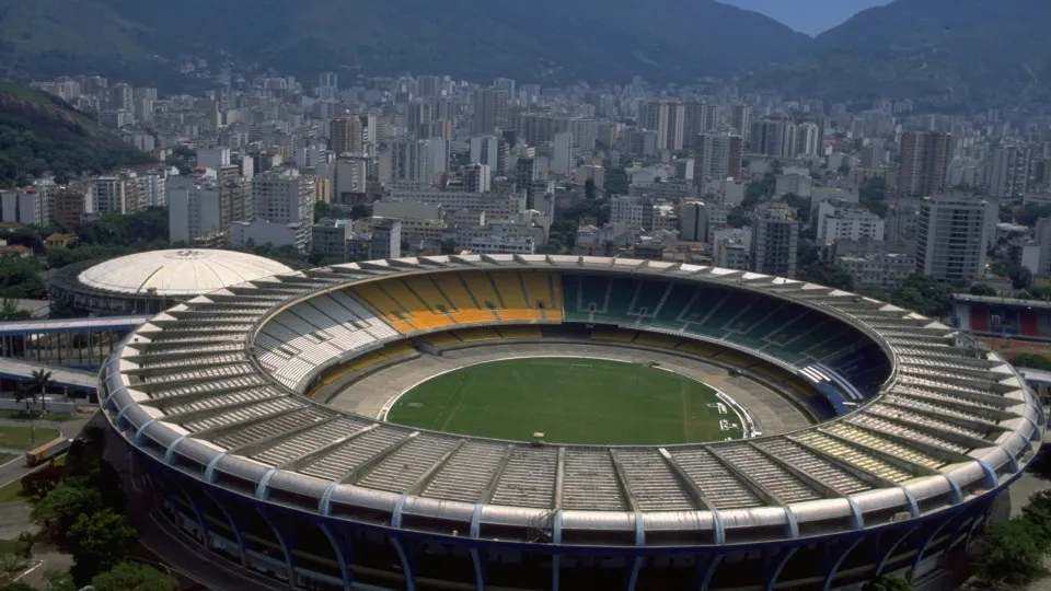 Sucesso do Maracanã ajuda no projeto do estádio do Fla, diz Bap em reunião